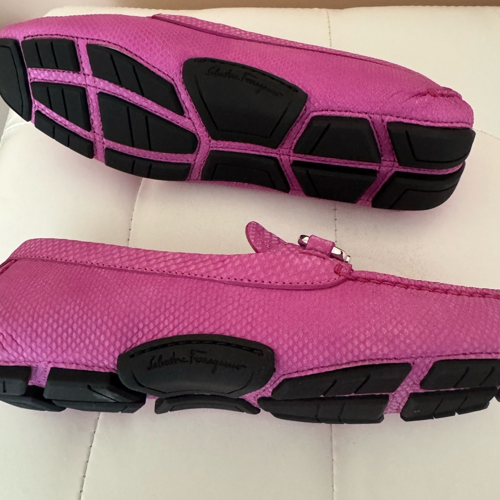 Salvatore Ferragamo Fuchsia Loafers with Silver Accents. Made in Italy. Leather. - Picture 7 of 8